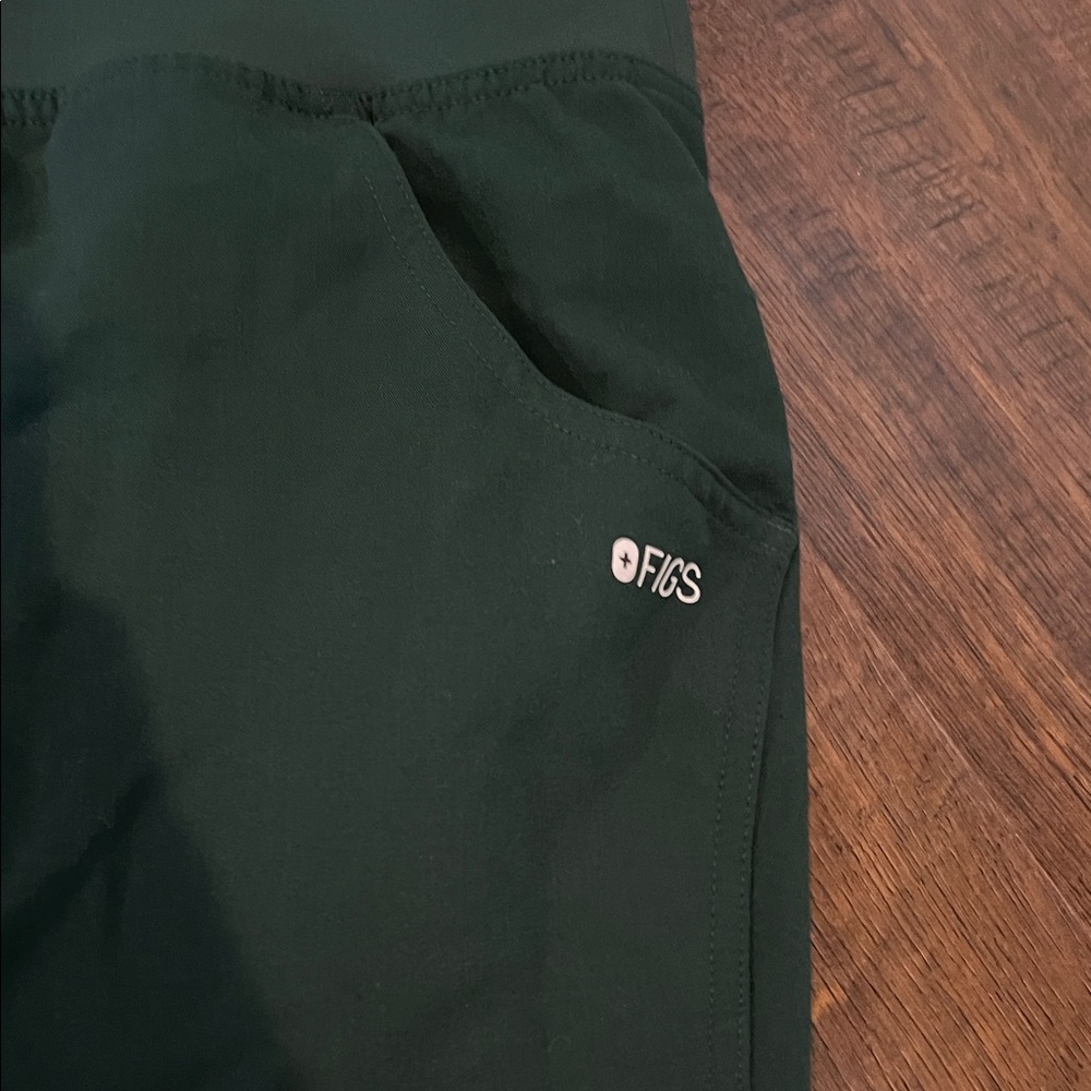Figs XXL Dark Green Scrubs - Picture 3 of 6
